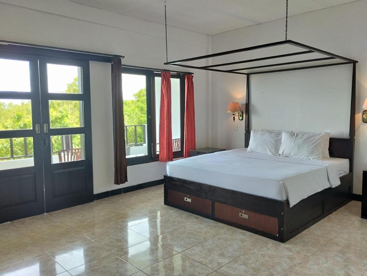 Padang-padang Hotel