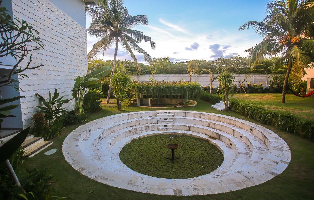 Hotel Padang-padang 3*